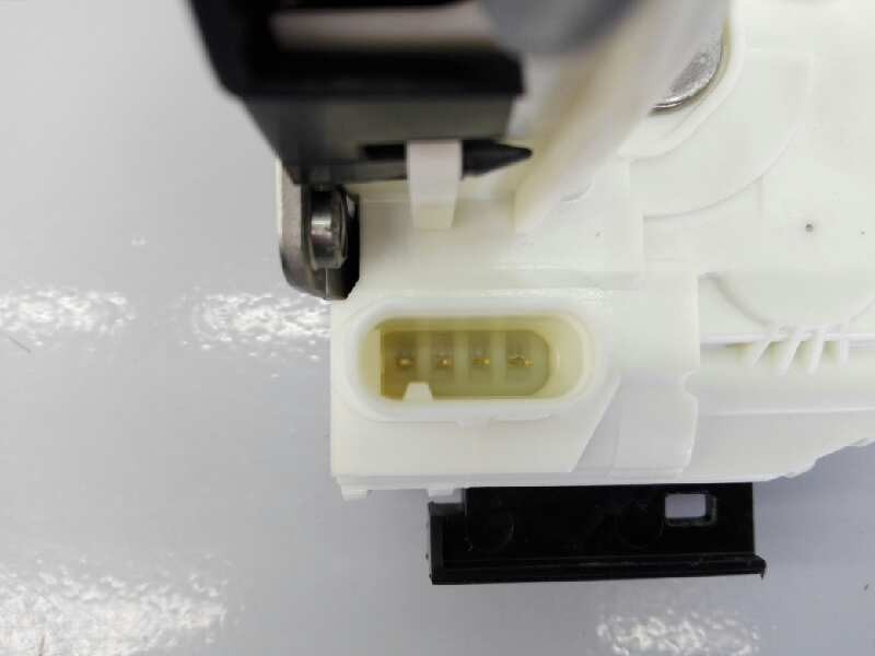 Recambio de cerradura puerta trasera derecha para mercedes-benz clase gla (w156) gla 200 cdi (156.908) referencia OEM IAM A20476