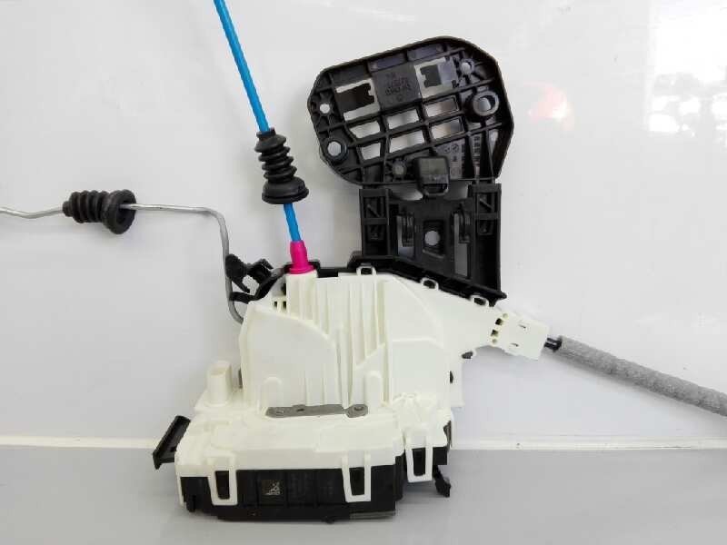 Recambio de cerradura puerta trasera derecha para mercedes-benz clase gla (w156) gla 200 cdi (156.908) referencia OEM IAM A20476