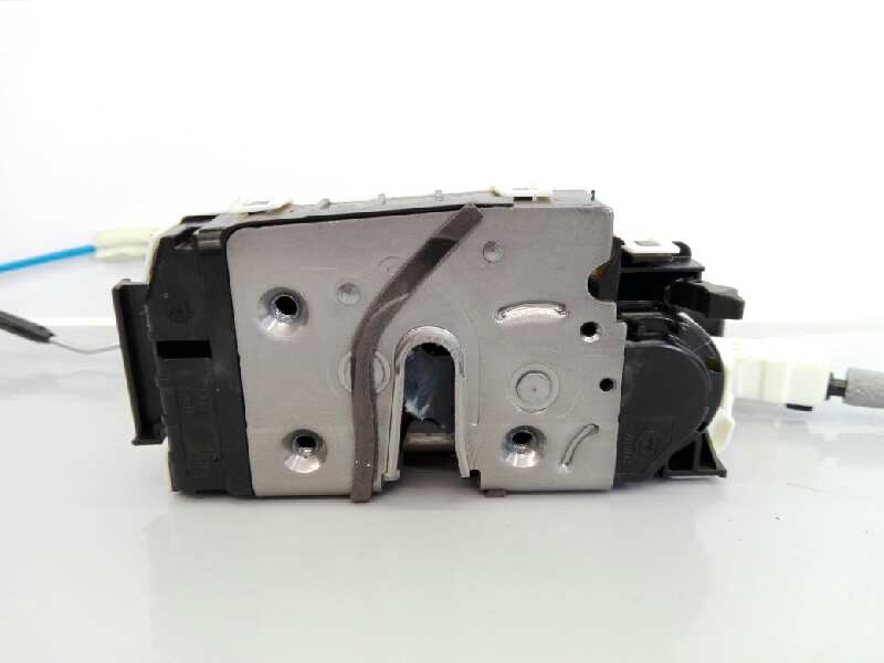 Recambio de cerradura puerta trasera derecha para mercedes-benz clase gla (w156) gla 200 cdi (156.908) referencia OEM IAM A20476