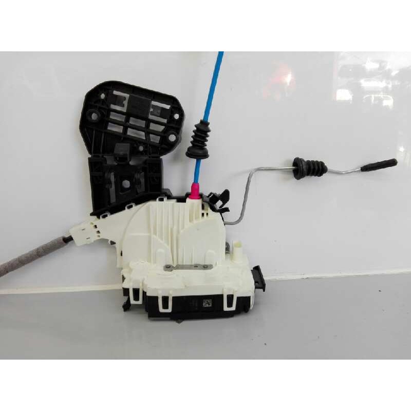 Recambio de cerradura puerta trasera izquierda para mercedes-benz clase gla (w156) gla 200 cdi (156.908) referencia OEM IAM A204