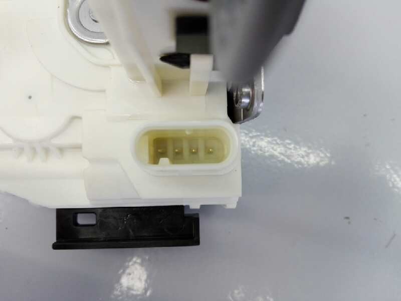 Recambio de cerradura puerta trasera izquierda para mercedes-benz clase gla (w156) gla 200 cdi (156.908) referencia OEM IAM A204