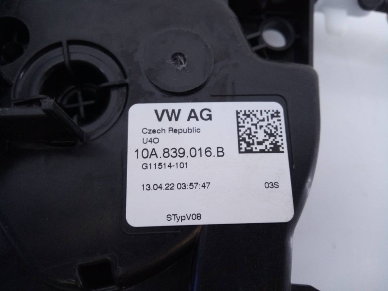 Recambio de cerradura puerta trasera derecha para volkswagen t-cross life referencia OEM IAM 10A839016B  E1-A5-44-1