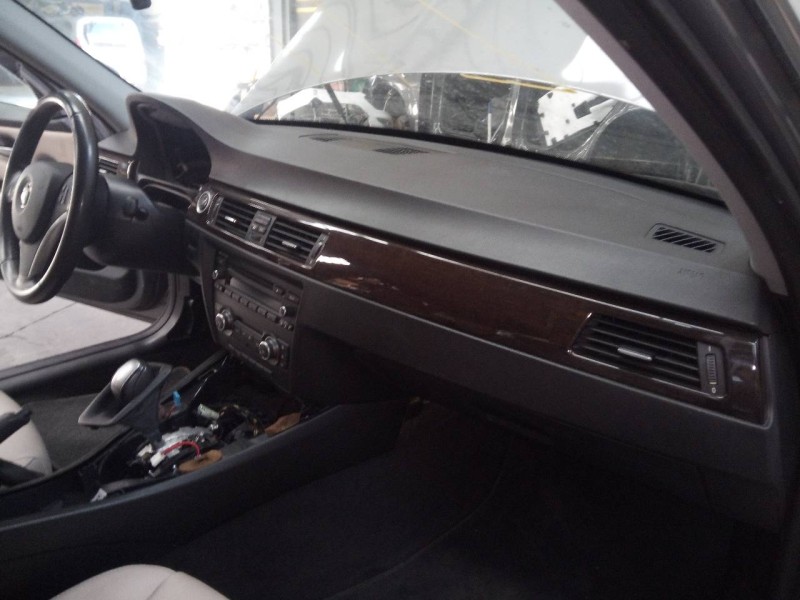 Recambio de salpicadero para bmw serie 3 touring (e91) 330d referencia OEM IAM   