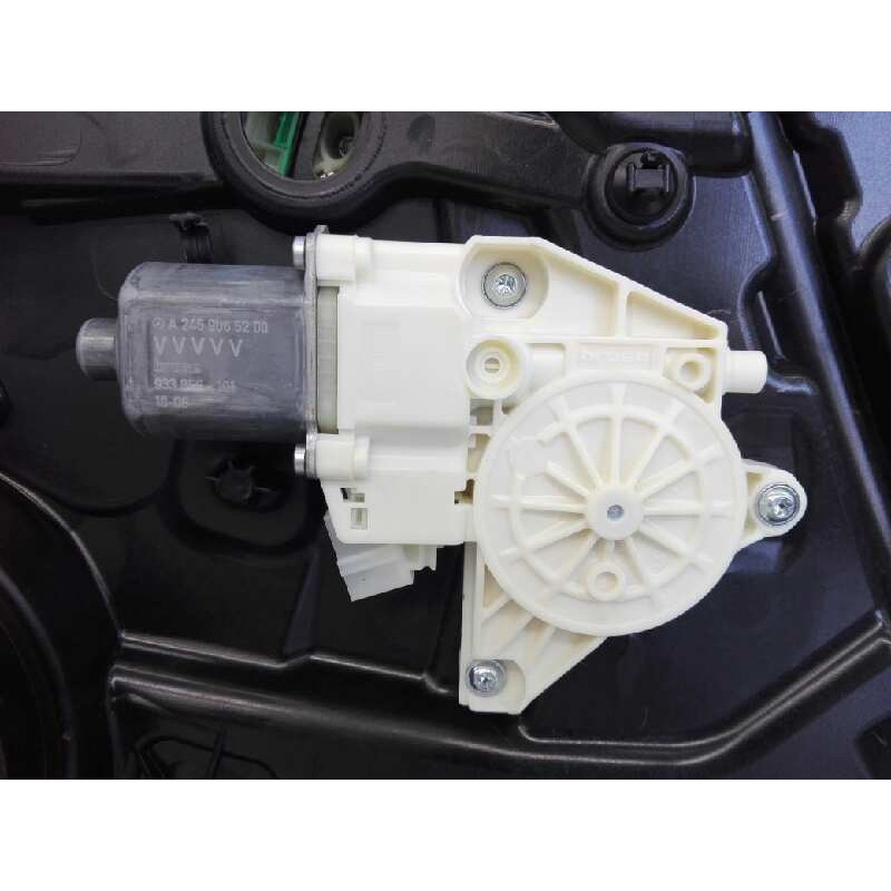 Recambio de elevalunas delantero derecho para mercedes-benz clase gla (w156) gla 200 cdi (156.908) referencia OEM IAM A246906520