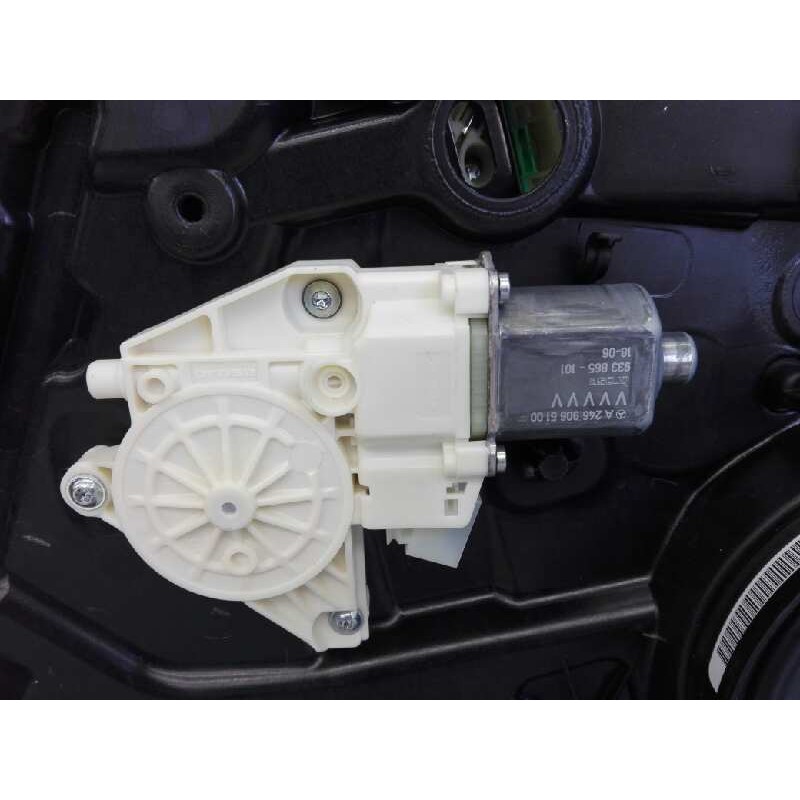 Recambio de elevalunas delantero izquierdo para mercedes-benz clase gla (w156) gla 200 cdi (156.908) referencia OEM IAM A2469065