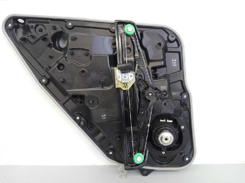 Recambio de elevalunas trasero derecho para mercedes-benz clase gla (w156) gla 200 cdi (156.908) referencia OEM IAM   E1-A2-22-1