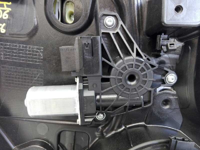 Recambio de elevalunas trasero izquierdo para mercedes-benz clase gla (w156) gla 200 cdi (156.908) referencia OEM IAM   E1-A2-22