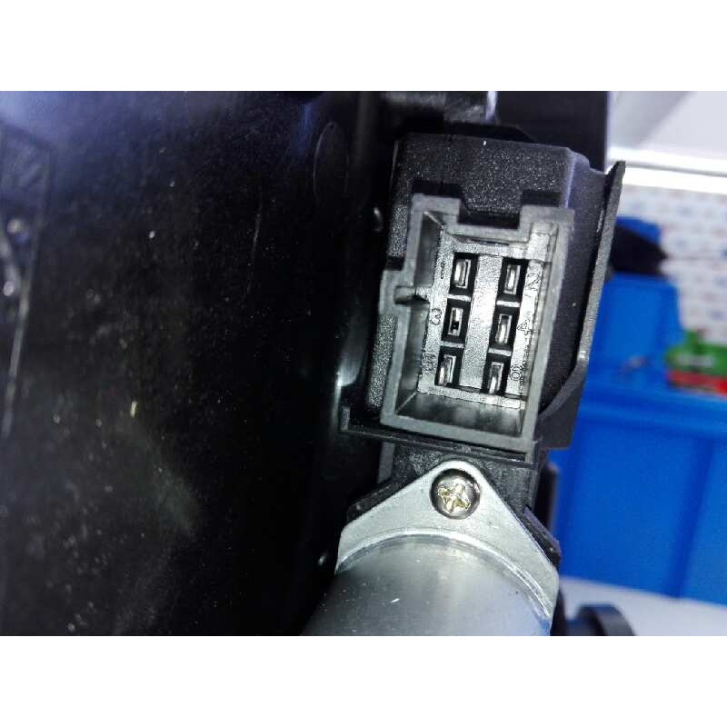 Recambio de elevalunas trasero izquierdo para mercedes-benz clase gla (w156) gla 200 cdi (156.908) referencia OEM IAM   E1-A2-22