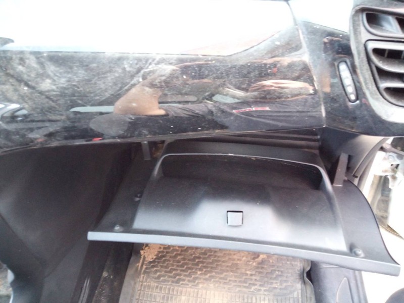 Recambio de guantera para citroën c3 collection referencia OEM IAM   