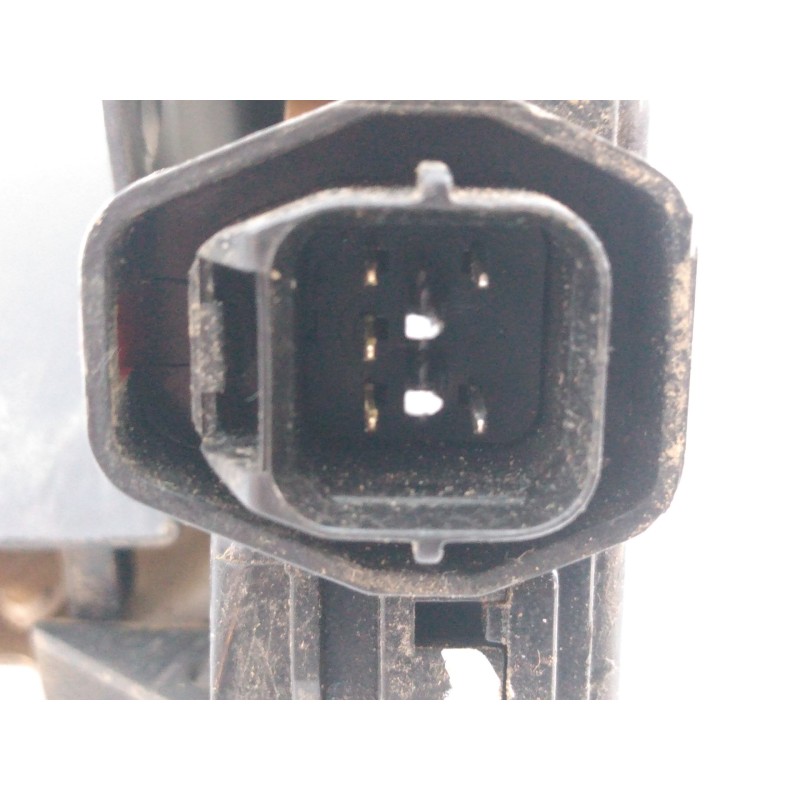 Recambio de cerradura puerta delantera derecha para hyundai tucson (jm) 2.0 crdi comfort (4wd) referencia OEM IAM 813202E000  E2