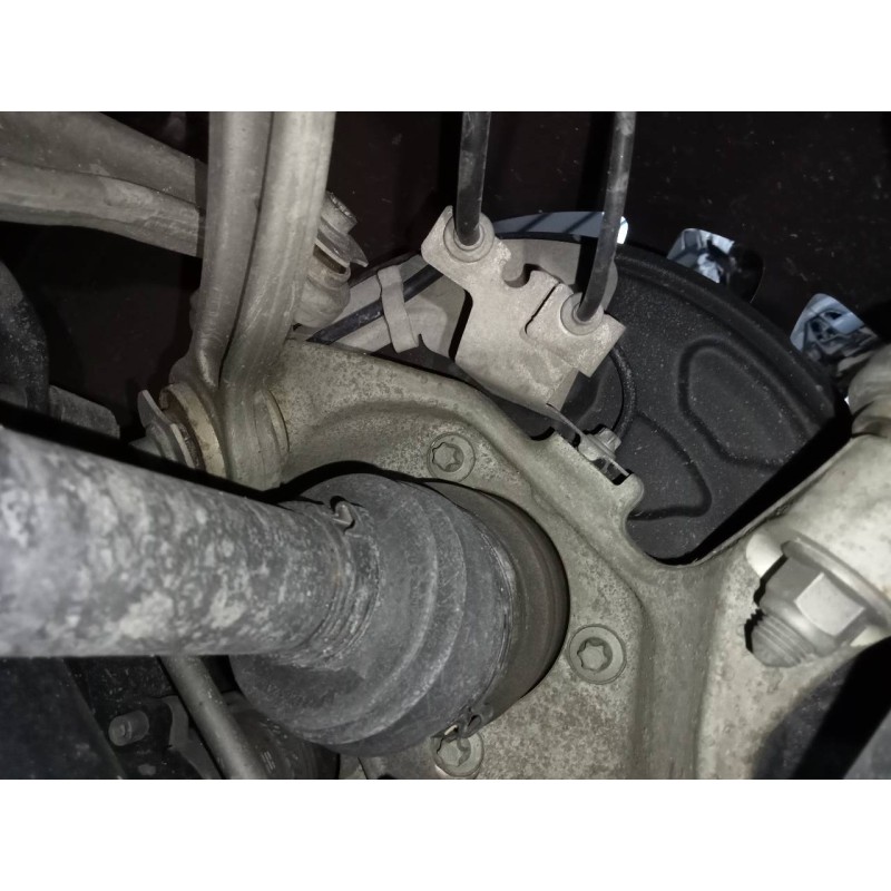 Recambio de mangueta trasera izquierda para mercedes-benz clase glc (w253) 220d 4matic referencia OEM IAM   