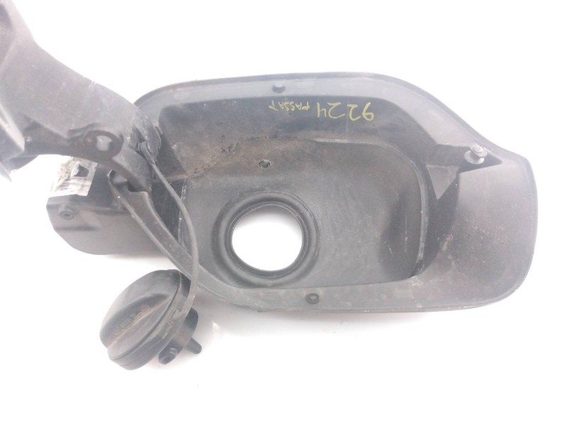 Recambio de tapa exterior combustible para volkswagen passat lim. (3g2) sport bmt referencia OEM IAM 3G5809999C  E1-B6-47-1
