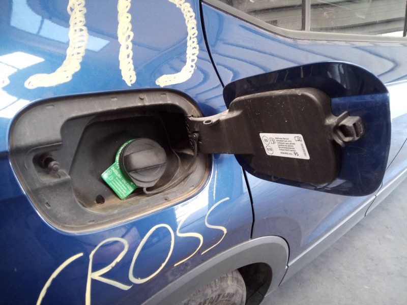 Recambio de tapa exterior combustible para volkswagen t-cross life referencia OEM IAM   