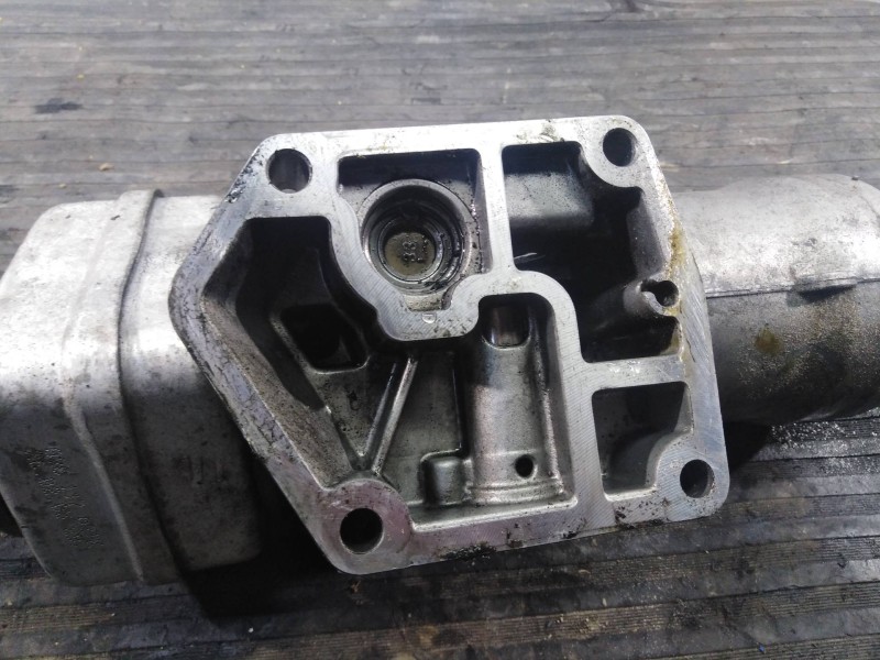 Recambio de soporte filtro aceite para volkswagen touran (1t1) referencia OEM IAM 045115389G  P1-A2-8