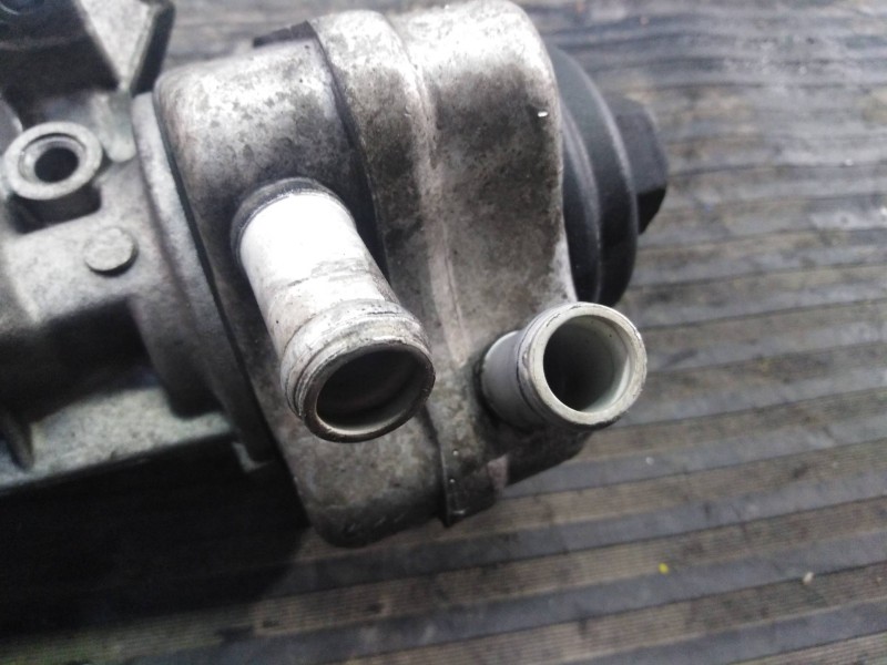 Recambio de soporte filtro aceite para volkswagen touran (1t1) referencia OEM IAM 045115389G  P1-A2-8