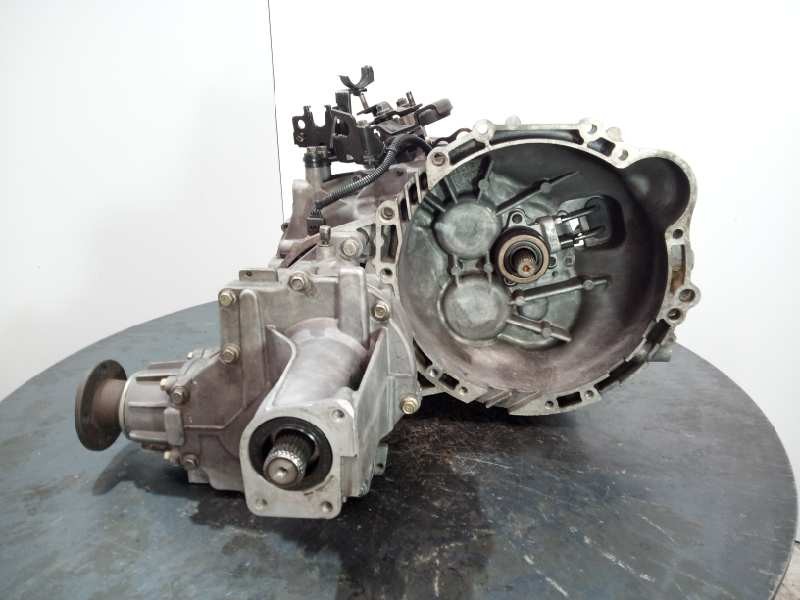 Recambio de caja cambios para hyundai tucson (jm) 2.0 crdi comfort (4wd) referencia OEM IAM S514JE 008450 M1-A2-68