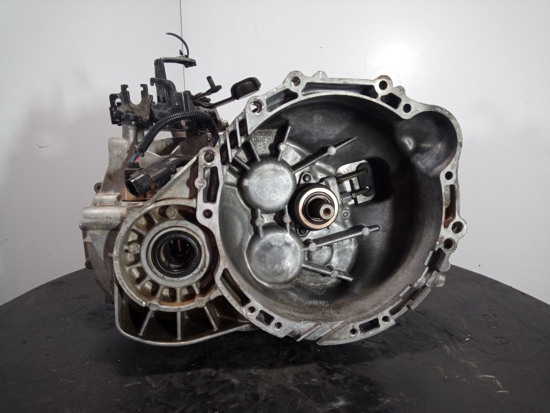 Recambio de caja cambios para kia carens (un) referencia OEM IAM S620JC 000382 M1-A3-156