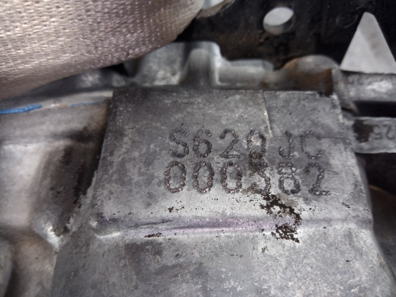 Recambio de caja cambios para kia carens (un) referencia OEM IAM S620JC 000382 M1-A3-156