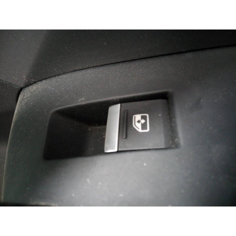 Recambio de mando elevalunas delantero derecho para audi q3 sportback (f3n) 35 tfsi s line referencia OEM IAM   
