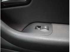 MANDO ELEVALUNAS DELANTERO DERECHO 