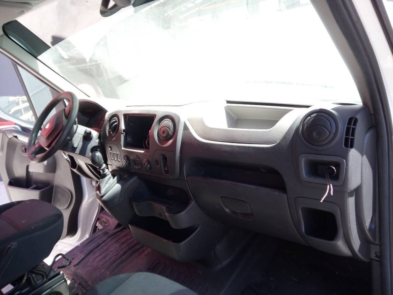 Recambio de salpicadero para renault master kasten l1h2 hka 3,3t referencia OEM IAM   