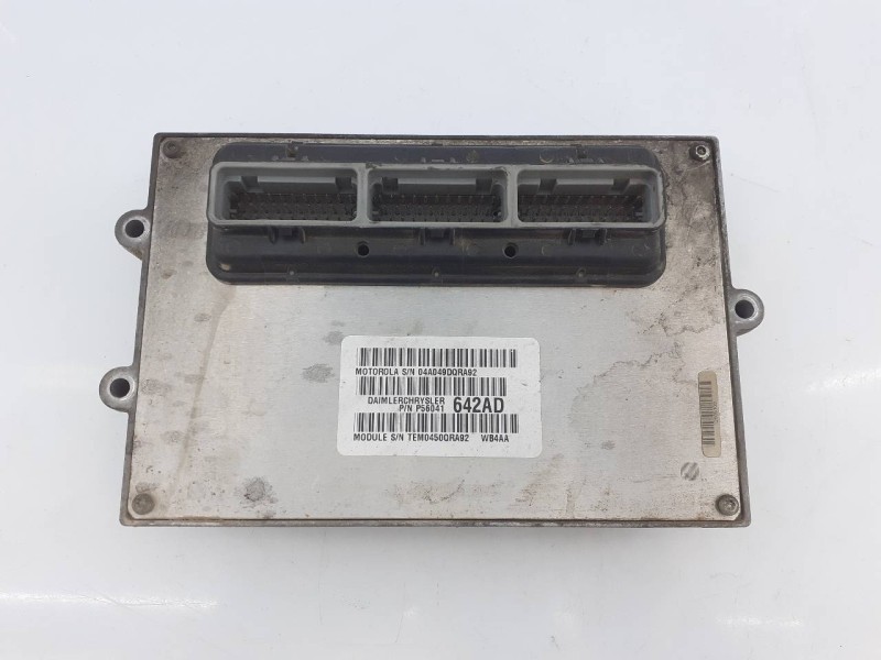 Recambio de centralita motor uce para jeep gr.cherokee (wj/wg) 3.1 td laredo referencia OEM IAM P56041642AD  E3-B6-18-5