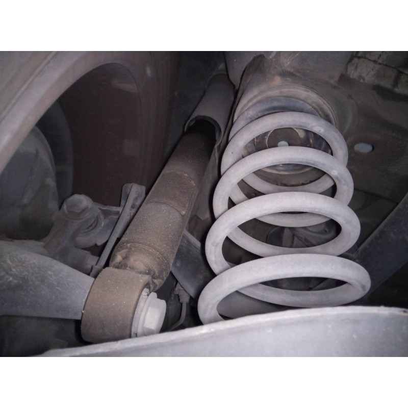Recambio de amortiguador trasero izquierdo para audi a3 sportback (8p) 1.6 tdi ambiente referencia OEM IAM   
