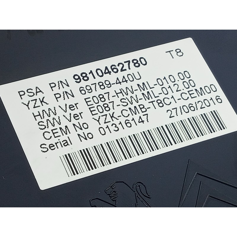 Recambio de cuadro instrumentos para peugeot 5008 allure referencia OEM IAM 9810462780  E3-B2-25-4