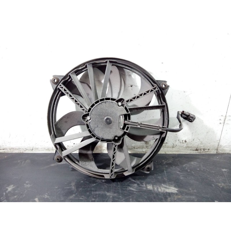 Recambio de electroventilador para peugeot 5008 allure referencia OEM IAM 9828719880  P2-B7-2