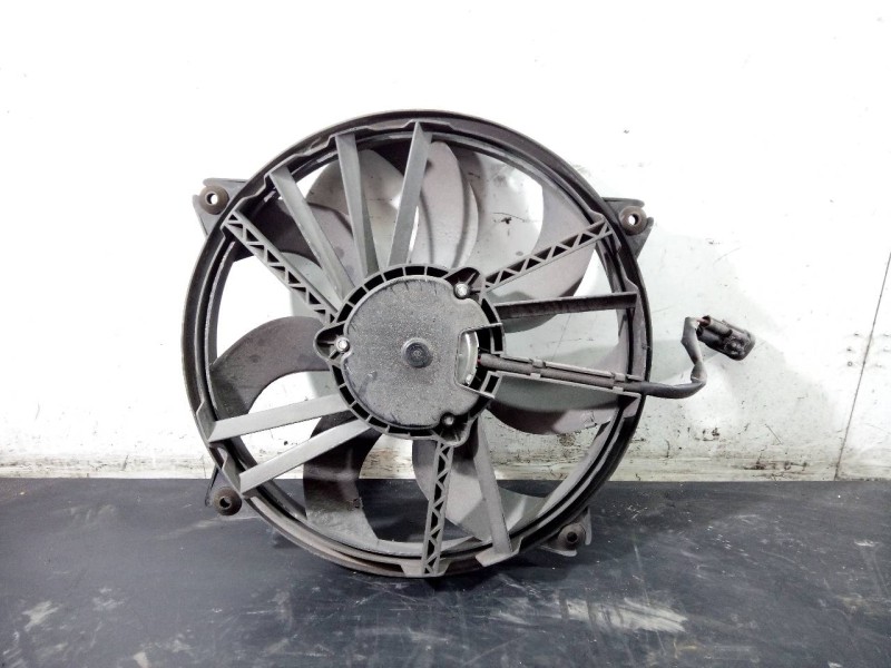Recambio de electroventilador para peugeot 5008 allure referencia OEM IAM 9828719880  P2-B7-2