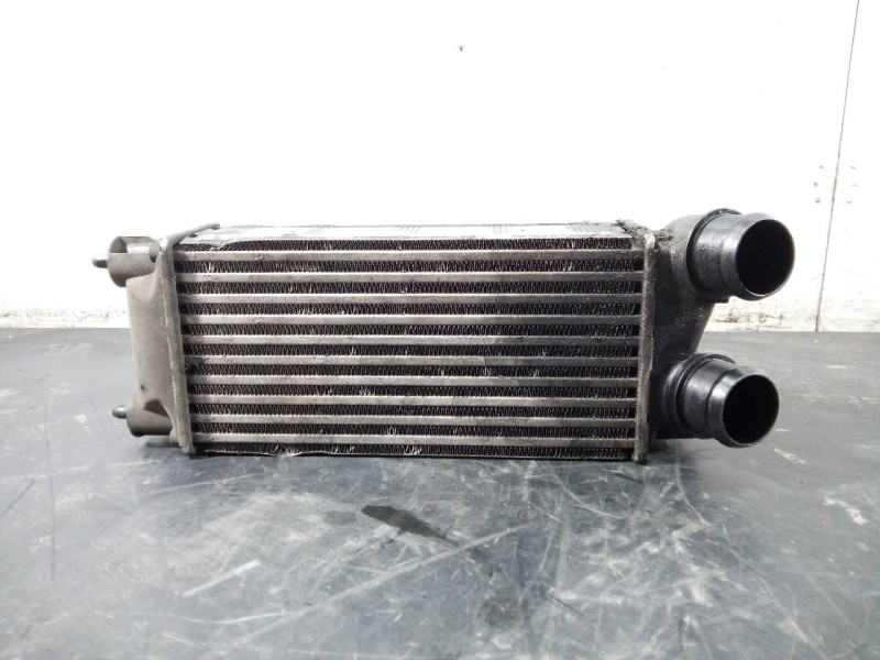 Recambio de intercooler para peugeot 5008 allure referencia OEM IAM 9800291280  P2-A11-11