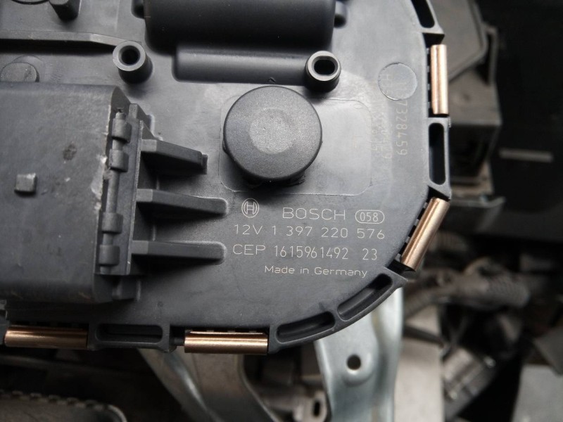 Recambio de motor limpia delantero para peugeot 5008 allure referencia OEM IAM 1397220576 1615961492 