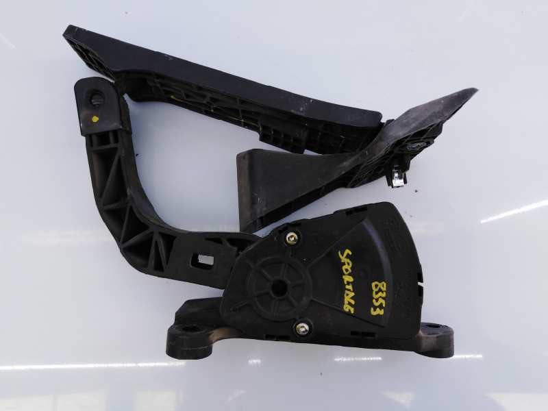 Recambio de pedal acelerador para kia sportage drive 4x2 referencia OEM IAM 327002S000  E3-A3-34-1