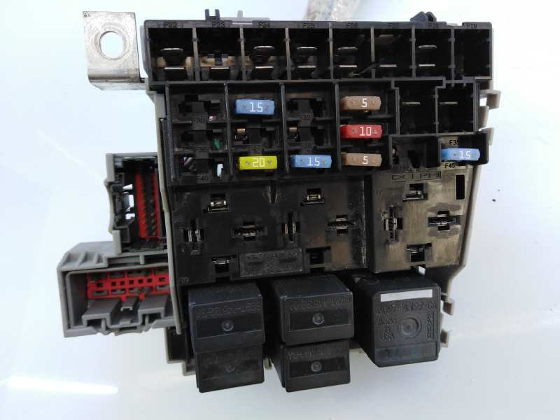 Recambio de caja reles / fusibles para ford c-max referencia OEM IAM 6G9T14A481  E3-B3-24-1