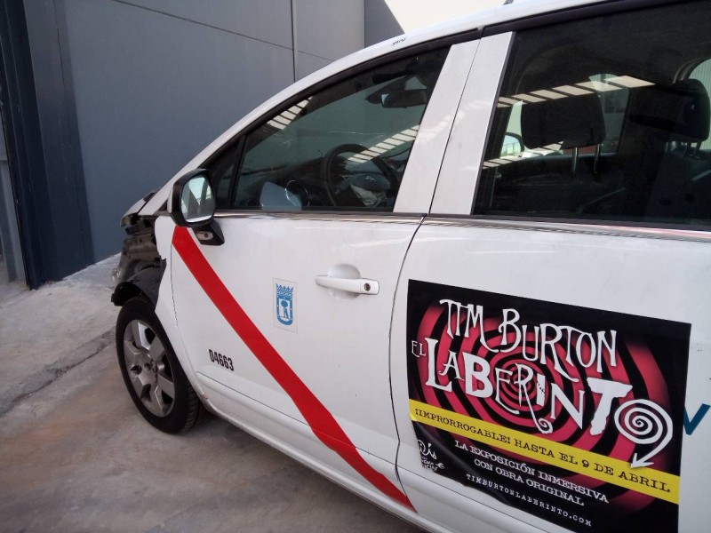 Recambio de puerta delantera izquierda para peugeot 5008 allure referencia OEM IAM   