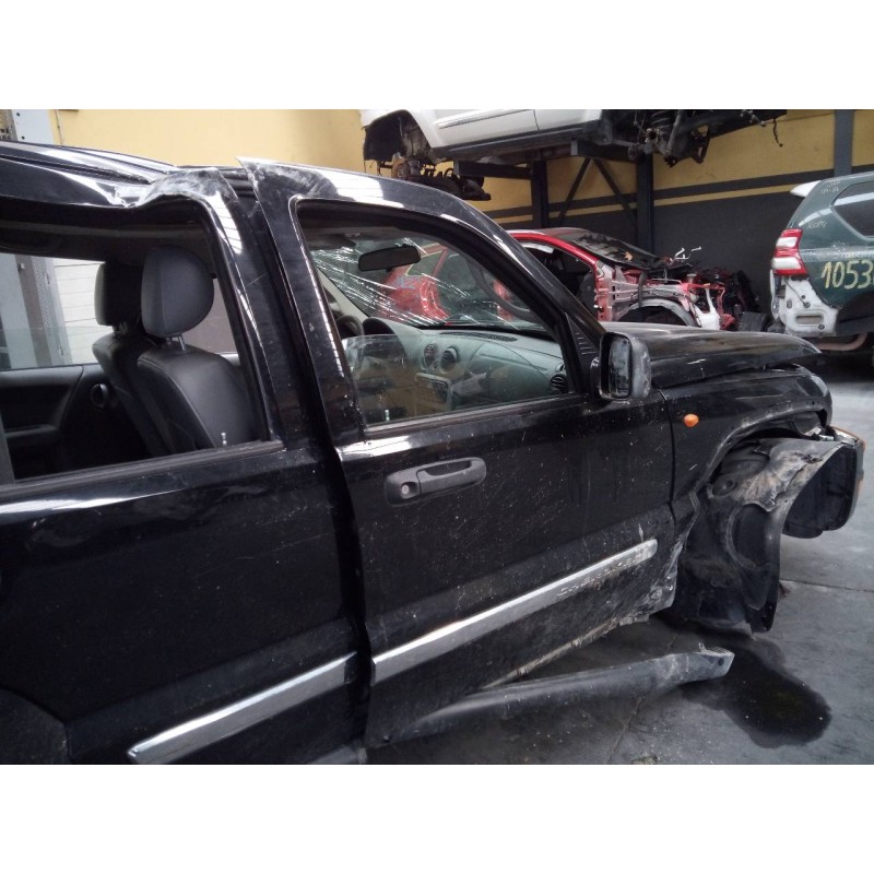 Recambio de puerta delantera derecha para chrysler jeep cherokee (kj) 2.8 crd limited referencia OEM IAM   