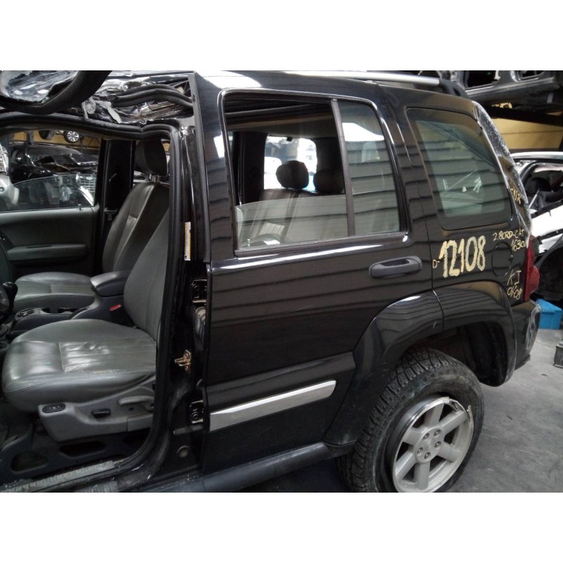 Recambio de puerta trasera izquierda para chrysler jeep cherokee (kj) 2.8 crd limited referencia OEM IAM   