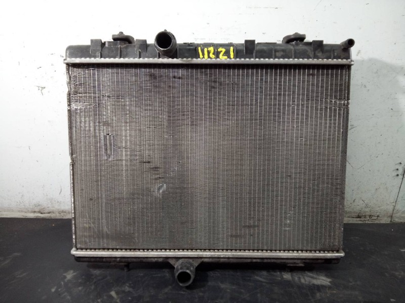 Recambio de radiador agua para peugeot 5008 allure referencia OEM IAM 9800477280  P2-B6-4