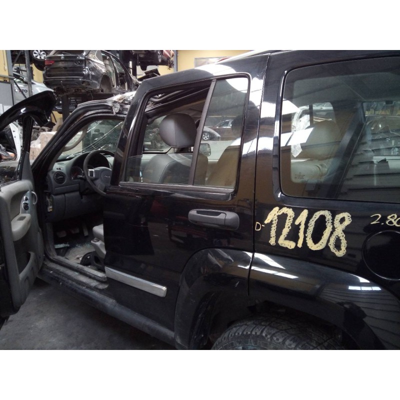 Recambio de puerta trasera izquierda para chrysler jeep cherokee (kj) 2.8 crd limited referencia OEM IAM   