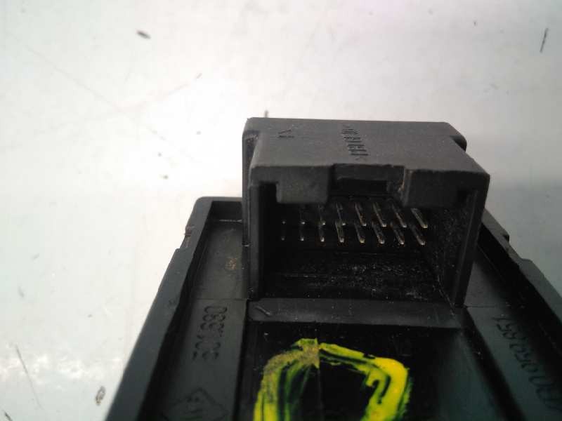 Recambio de mando elevalunas delantero izquierdo para audi a3 (8l) 1.9 tdi ambiente referencia OEM IAM 4B0959851BFKZ  E2-A1-20-1