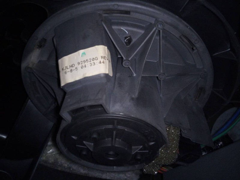 Recambio de ventilador calefaccion para chrysler jeep cherokee (kj) 2.8 crd limited referencia OEM IAM 929520G  