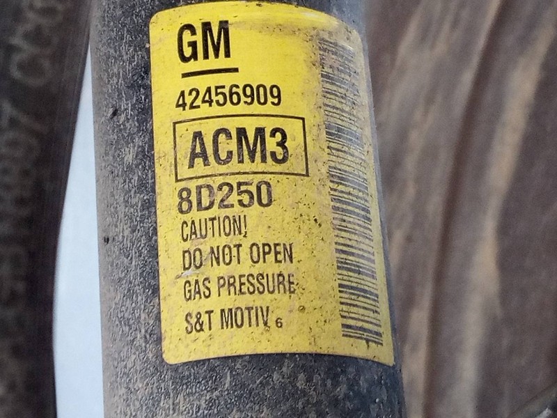 Recambio de amortiguador trasero derecho para opel mokka x selective start/stop referencia OEM IAM 42456909  