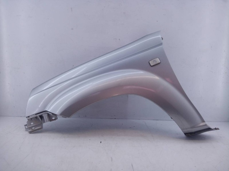 Recambio de aleta delantera izquierda para nissan x-trail (t30) comfort referencia OEM IAM   E4-B4-2