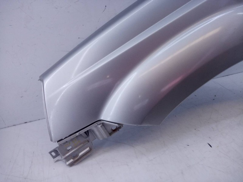 Recambio de aleta delantera izquierda para nissan x-trail (t30) comfort referencia OEM IAM   E4-B4-2