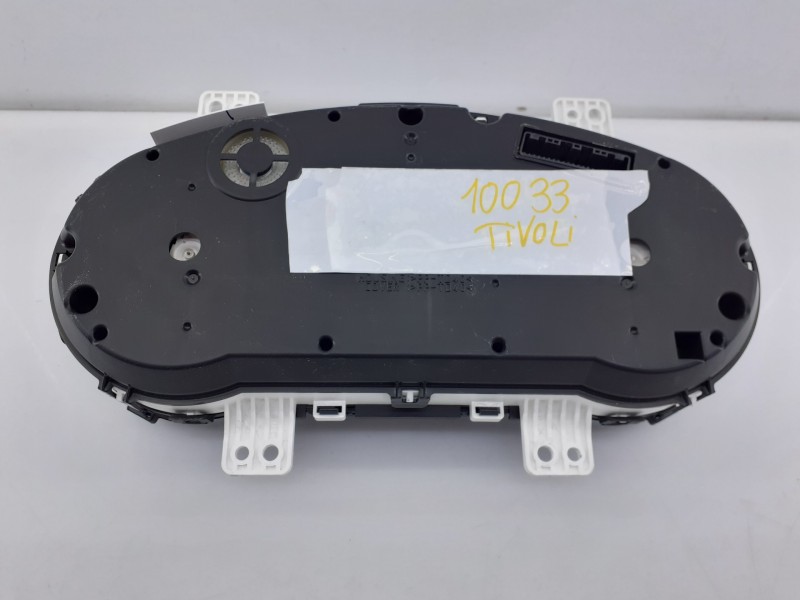 Recambio de cuadro instrumentos para ssangyong tivoli crystal 4x2 referencia OEM IAM 8021035050 170508 E1-B3-7-2