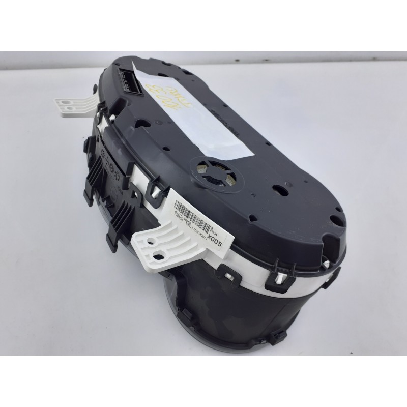 Recambio de cuadro instrumentos para ssangyong tivoli crystal 4x2 referencia OEM IAM 8021035050 170508 E1-B3-7-2