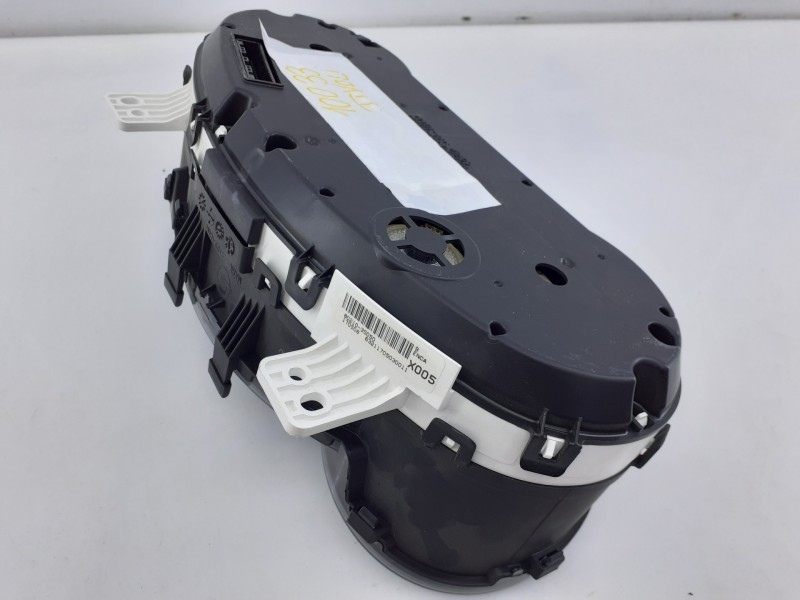 Recambio de cuadro instrumentos para ssangyong tivoli crystal 4x2 referencia OEM IAM 8021035050 170508 E1-B3-7-2