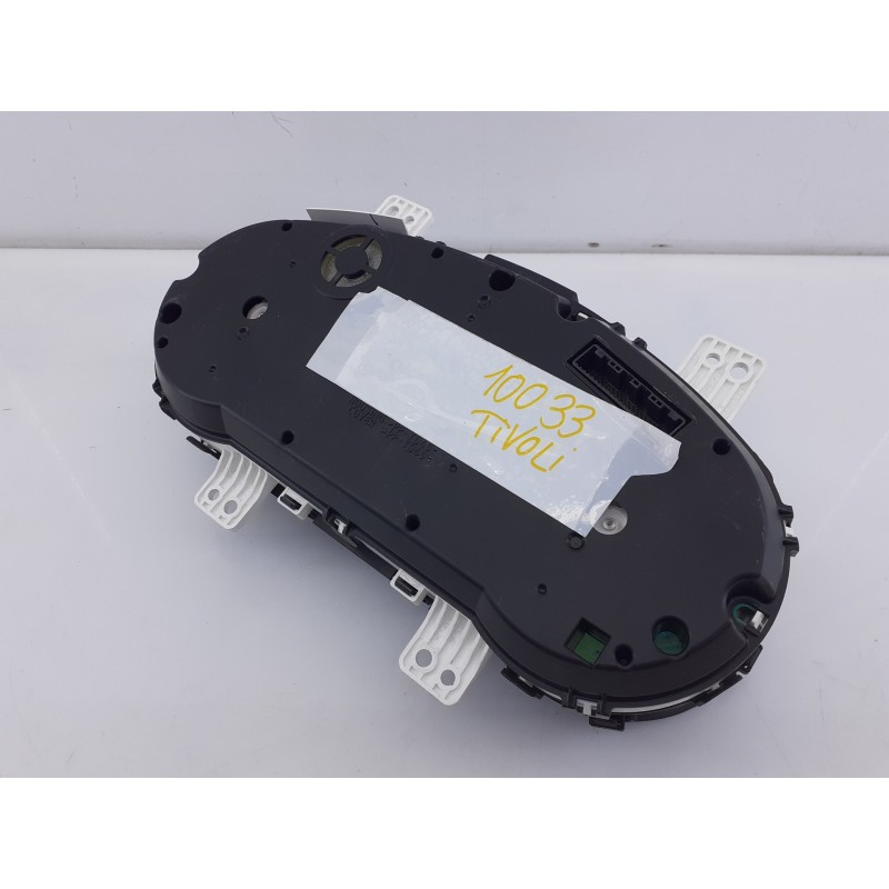 Recambio de cuadro instrumentos para ssangyong tivoli crystal 4x2 referencia OEM IAM 8021035050 170508 E1-B3-7-2