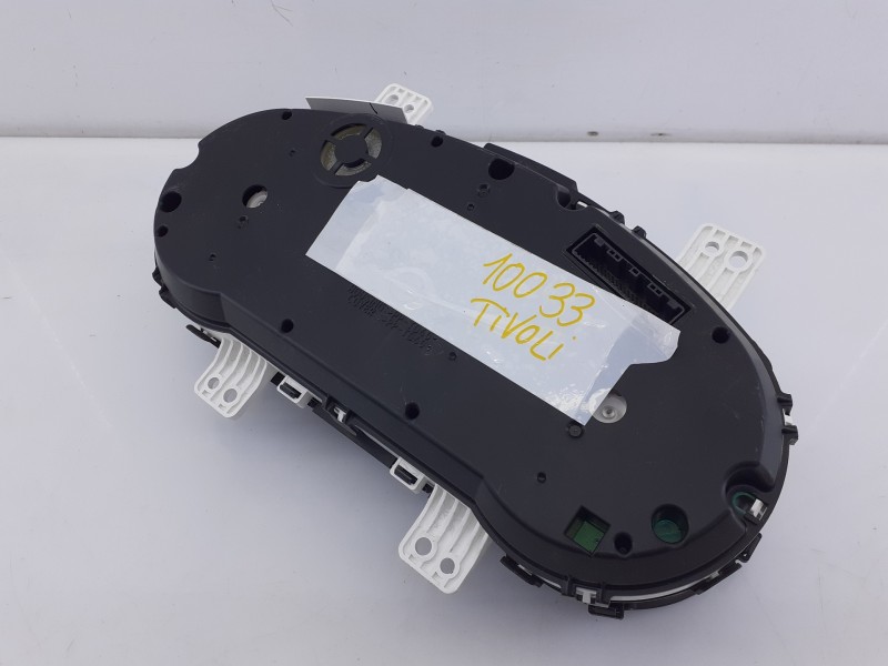 Recambio de cuadro instrumentos para ssangyong tivoli crystal 4x2 referencia OEM IAM 8021035050 170508 E1-B3-7-2