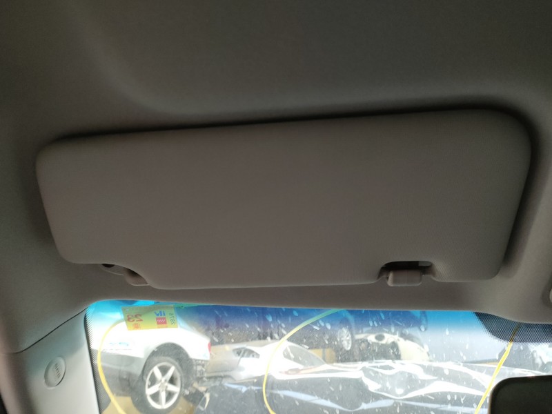 Recambio de parasol izquierdo para ssangyong tivoli crystal 4x2 referencia OEM IAM   